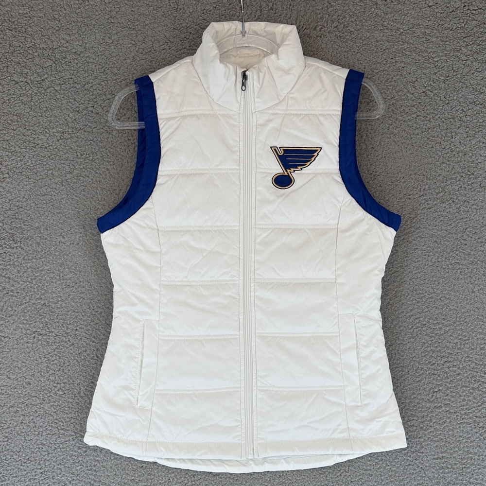 Memphis Blues NHL Women's medium White and Blue Quilted Vest pockets embroidered